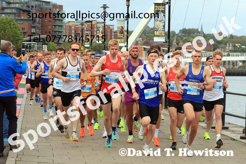 Bridges of the Tyne 5 Mile Road Race, Newcastle Quayside.  Photo: David T. Hewitson/Sports for All Pics